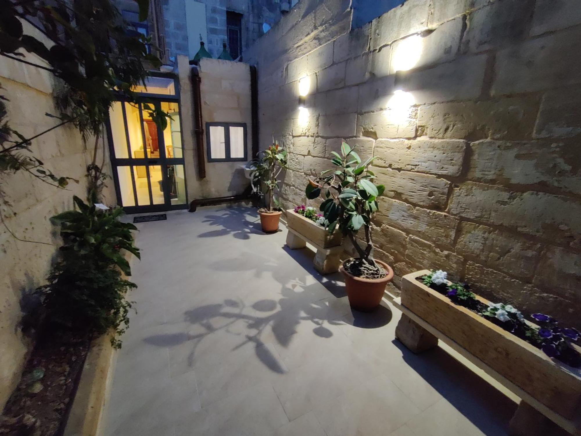 Peaceful Traditional Maltese Townhouse Luqa Ngoại thất bức ảnh